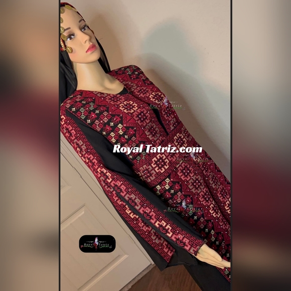 Tatreez Bisht Black/Red Embroidered Palestinian . - Picture 2 of 3